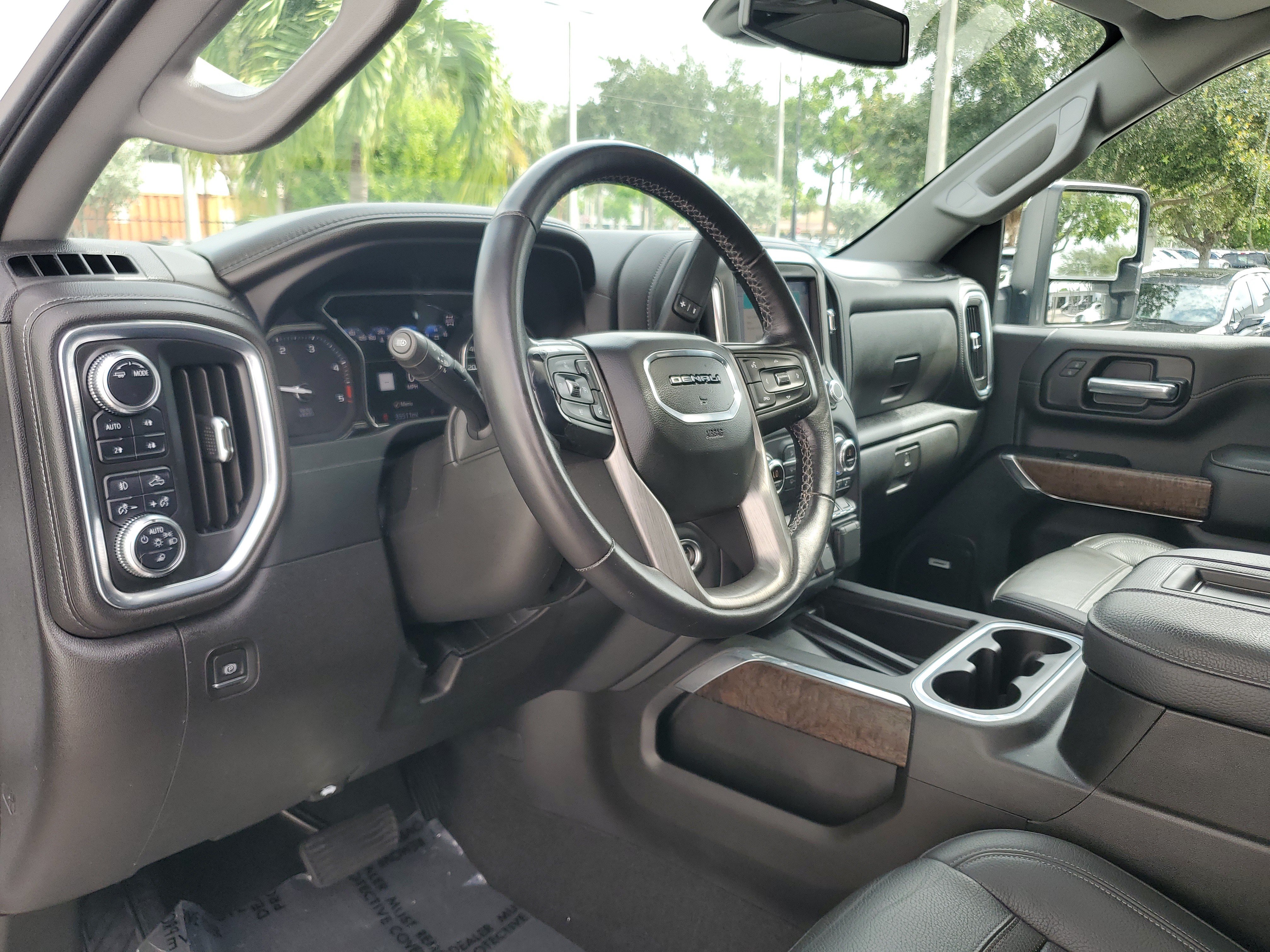Used 2022 GMC Sierra 2500 Denali AWD/4WD image 22