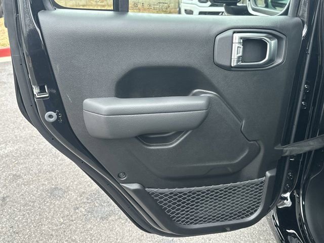 New 2026 Jeep Gladiator Sport AWD/4WD image 24