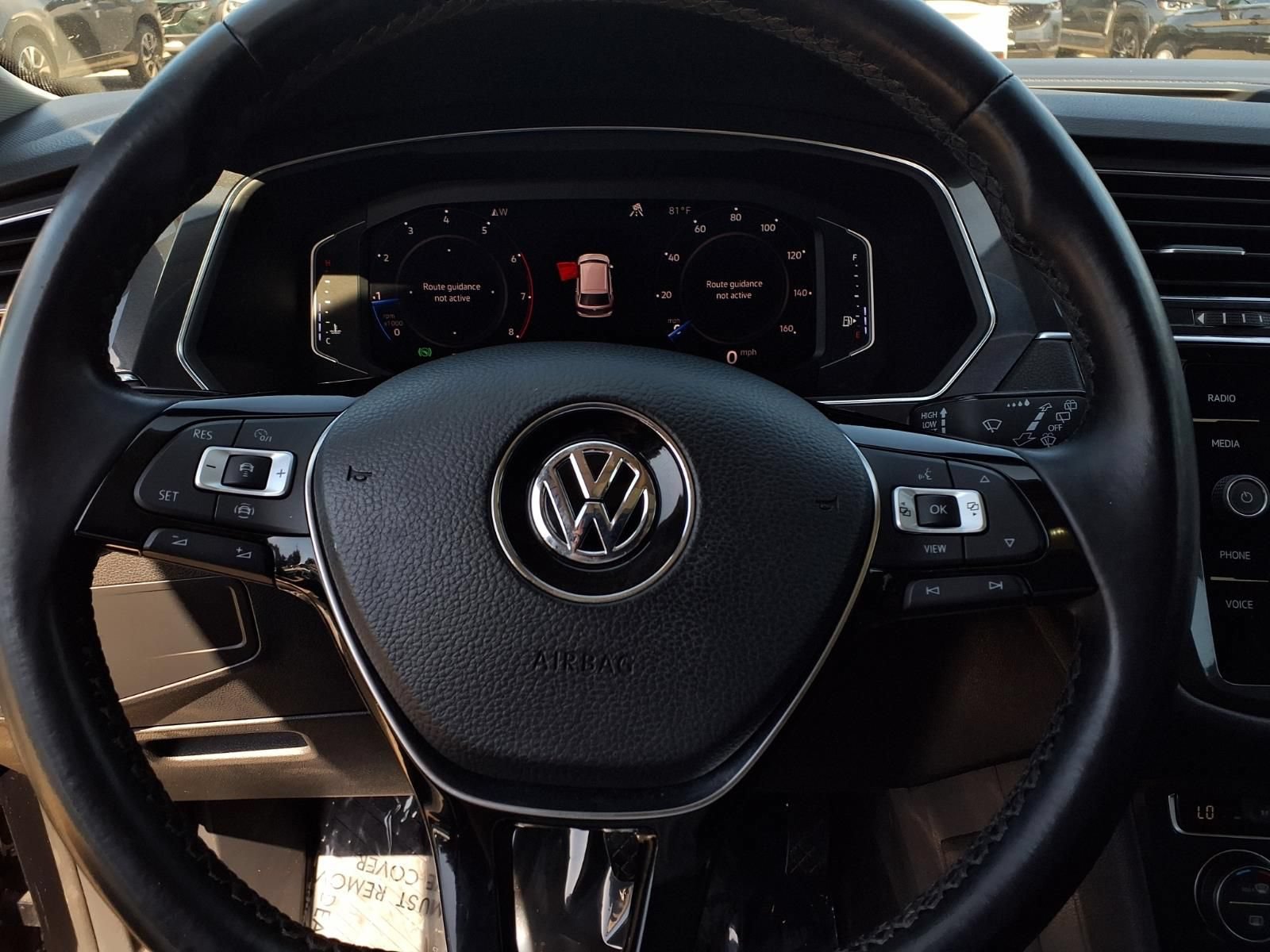 Used 2019 Volkswagen Tiguan SEL Premium AWD/4WD image 13