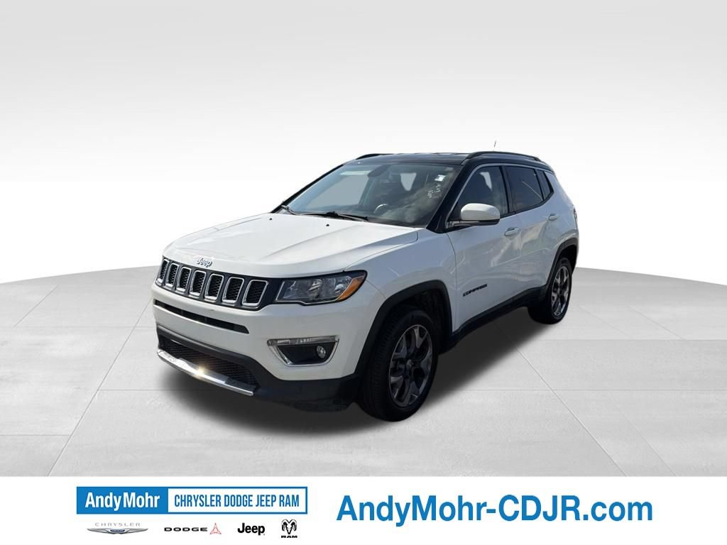 Used 2020 Jeep Grand Cherokee Trailhawk w/ Premium Lighting Group AWD/4WD image 3