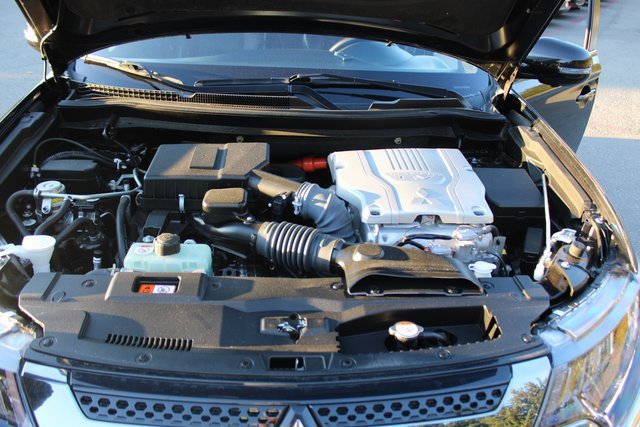 Used 2022 Mitsubishi Outlander LE image 20