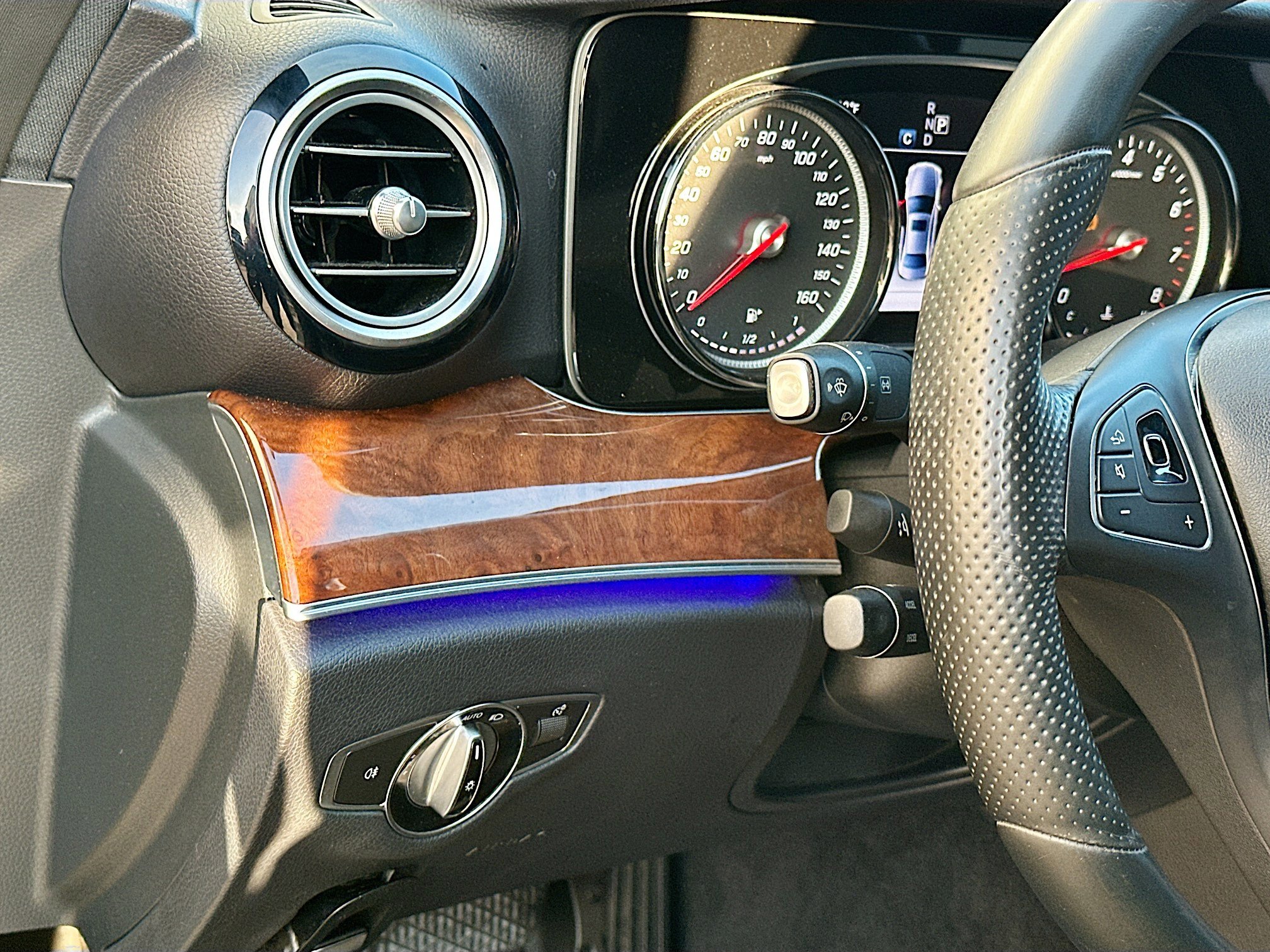 Used 2017 Mercedes-Benz E 300 image 10