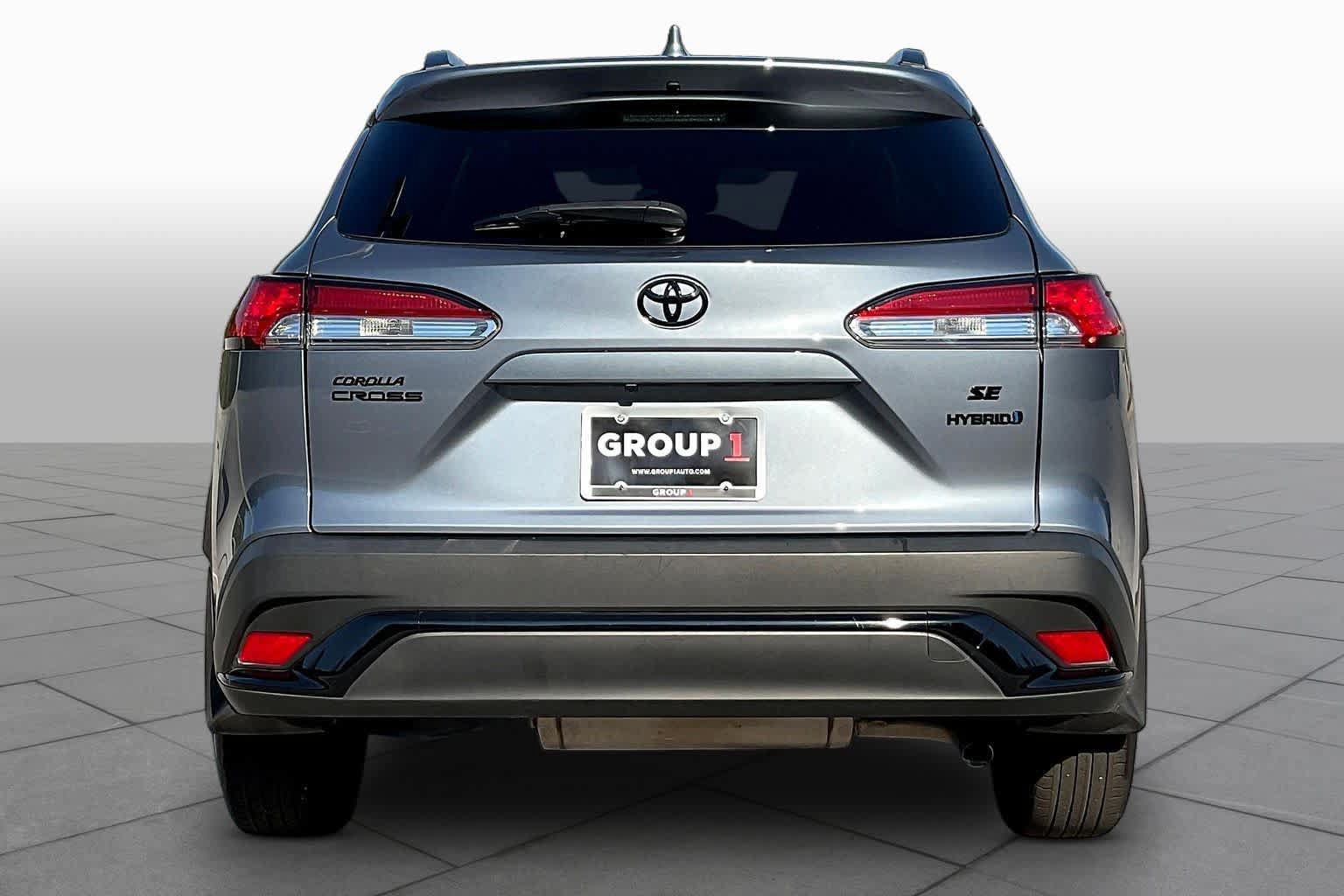 Used 2024 Toyota Corolla Cross AWD Hybrid image 5