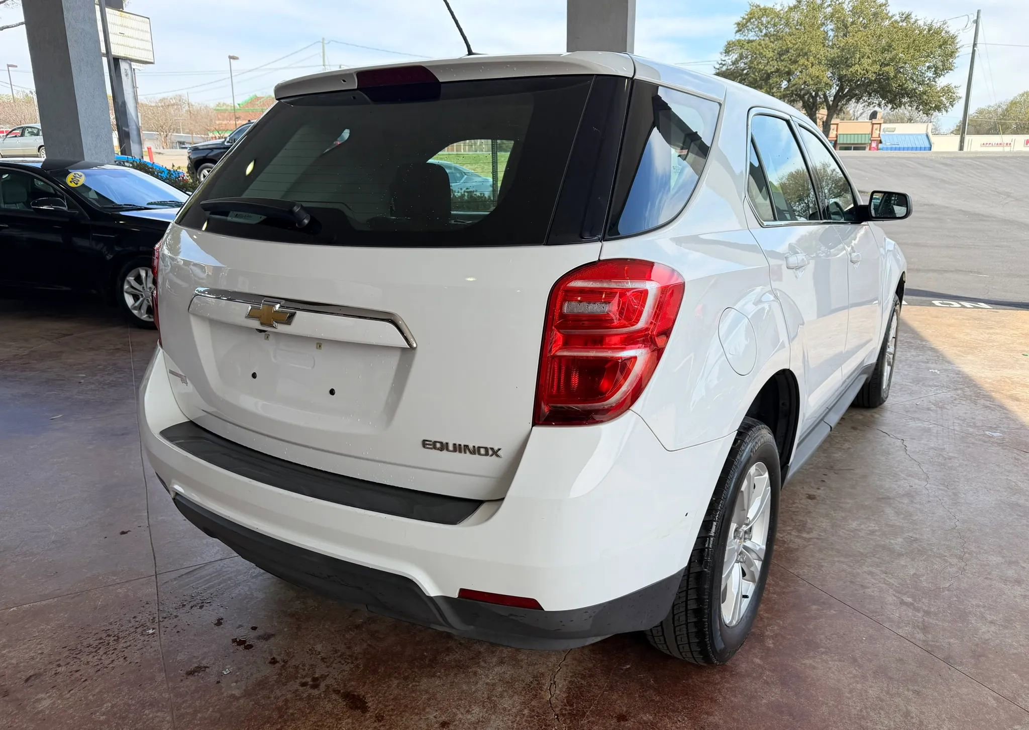 Used 2016 Chevrolet Equinox LS image 7