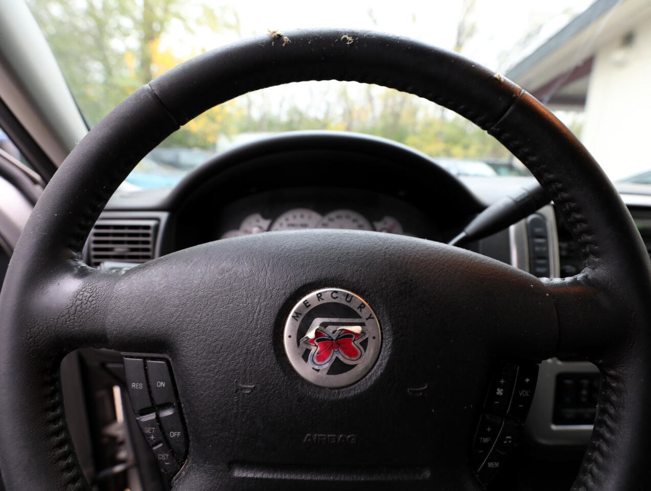 Used 2004 Mercury Mountaineer Convenience image 19