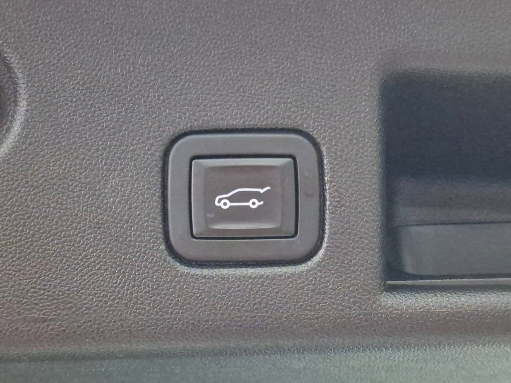 Used 2019 Chevrolet Equinox LT w/ Sun & Navigation Package image 25