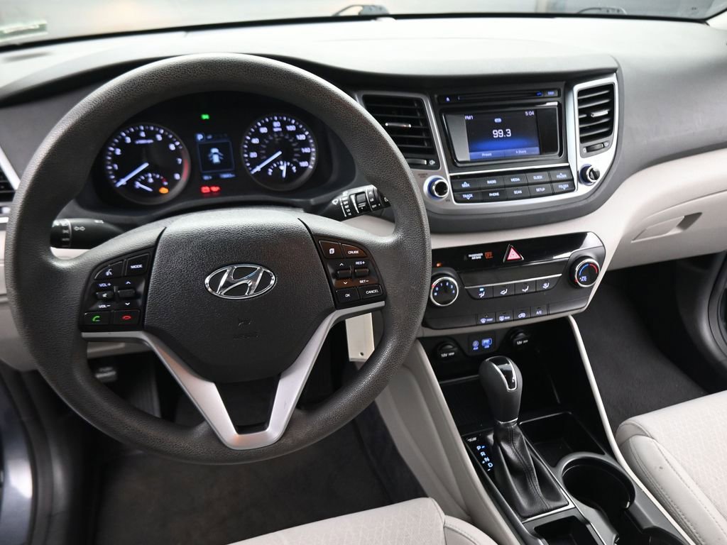 Used 2018 Hyundai Tucson SE image 39