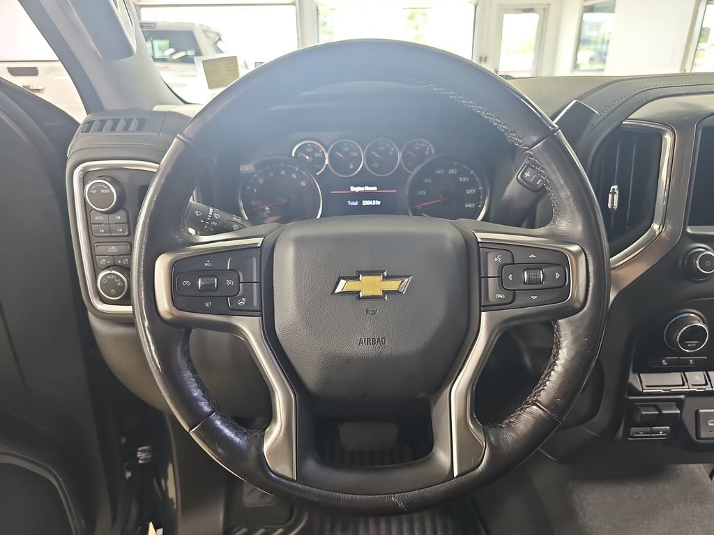 Certified 2021 Chevrolet Silverado 1500 LT w/ Z71 Off-Road Package AWD/4WD image 22