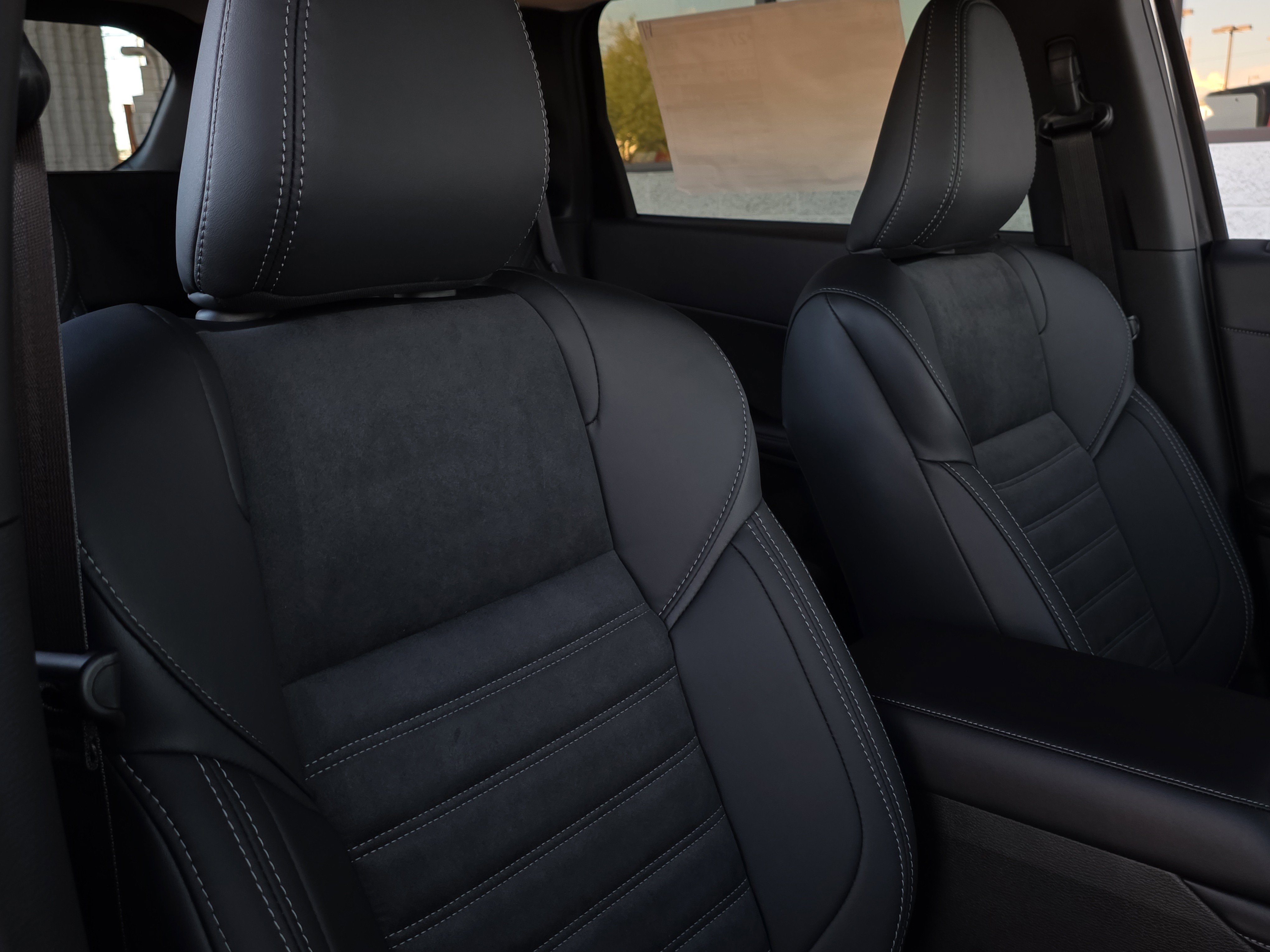 New 2025 Mitsubishi Outlander SE image 25