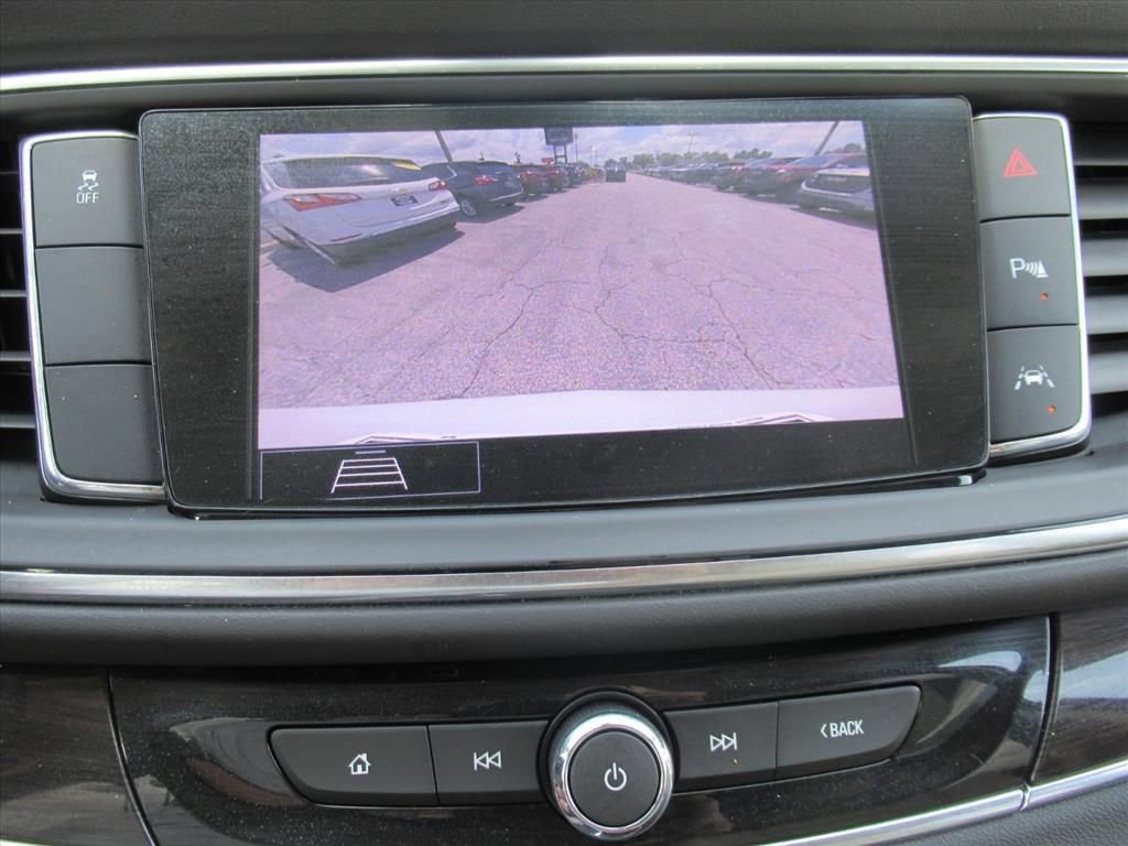 Used 2020 Buick Enclave Premium w/ Sun and Sites Package FWD image 26