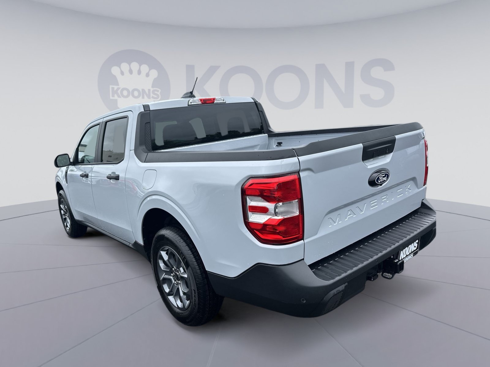 Used 2025 Ford Maverick XLT w/ Equipment Group 302A AWD/4WD image 14