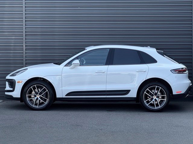 Certified 2026 Porsche Macan AWD/4WD image 2