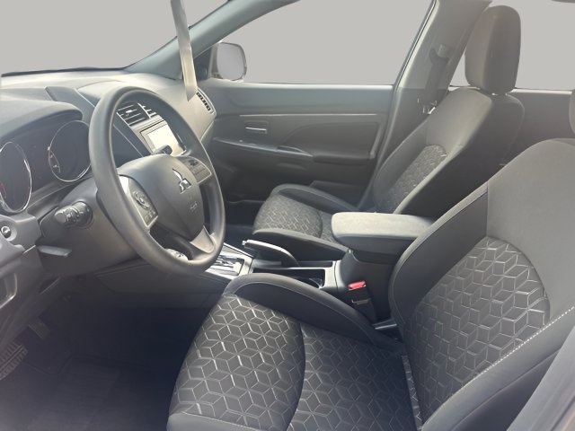 Used 2025 Mitsubishi Outlander Sport ES AWD/4WD image 8