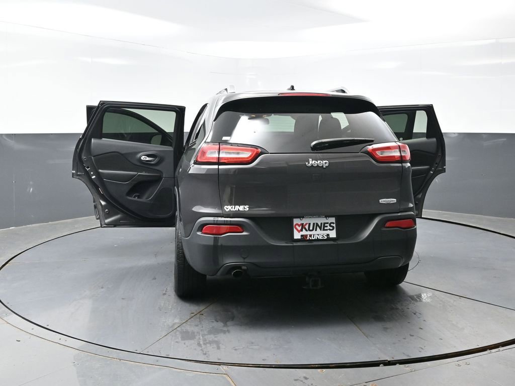 Used 2016 Jeep Cherokee Latitude image 54