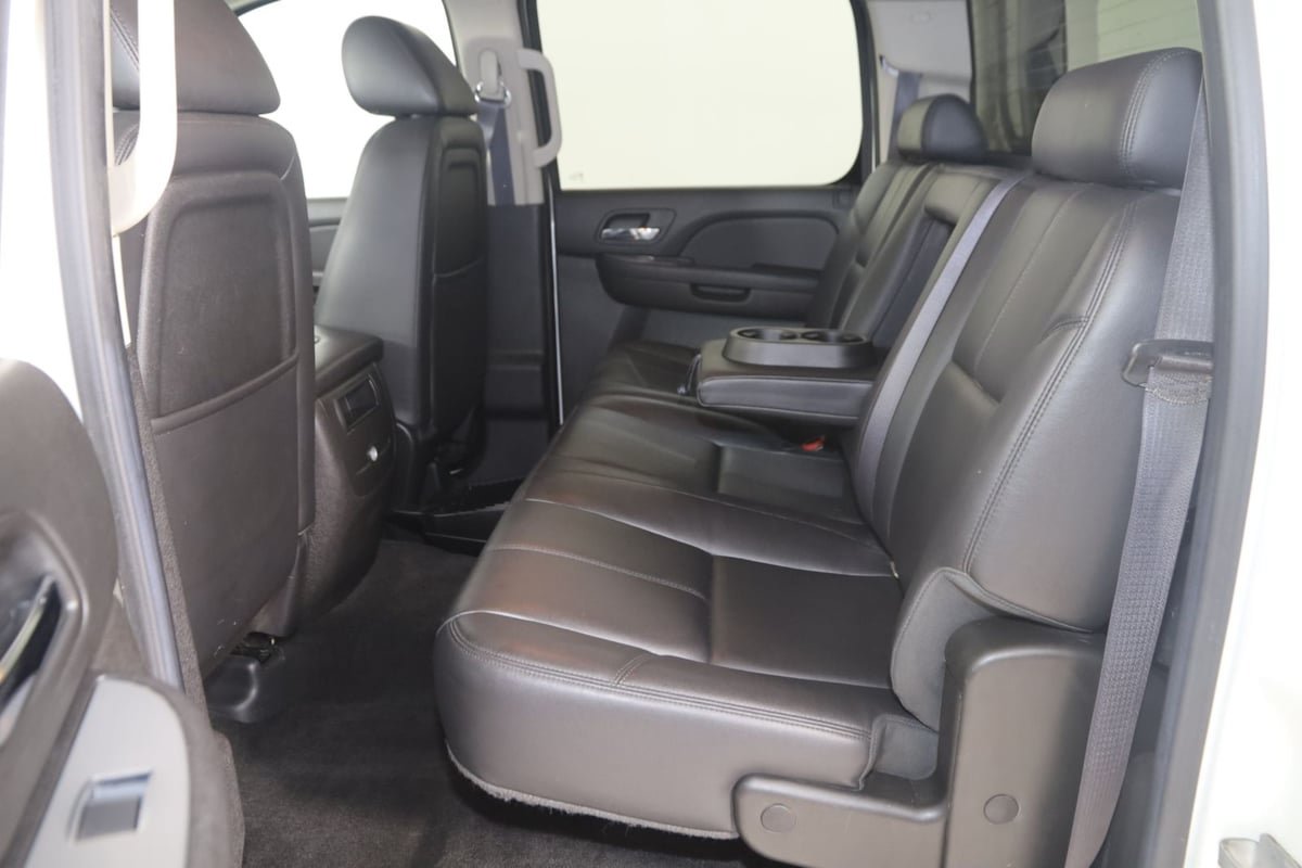 Used 2012 Chevrolet Silverado 1500 LTZ w/ LTZ White Diamond Edition AWD/4WD image 41