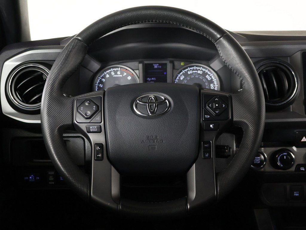 Used 2019 Toyota Tacoma TRD Off-Road image 31