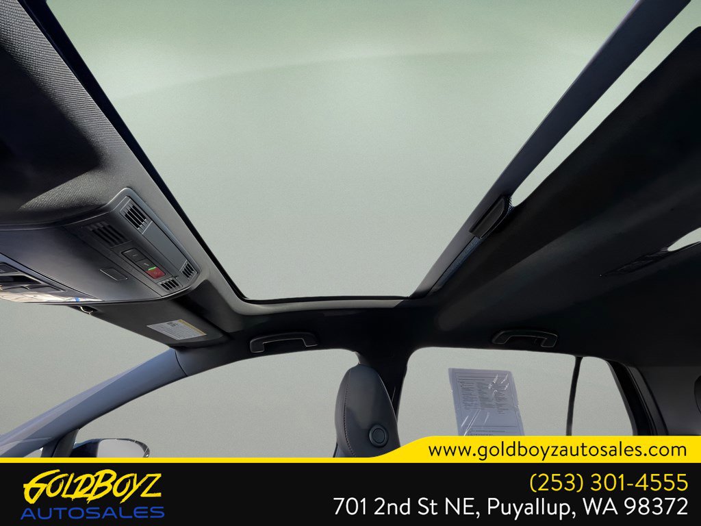 Used 2021 Volkswagen GTI SE FWD image 29