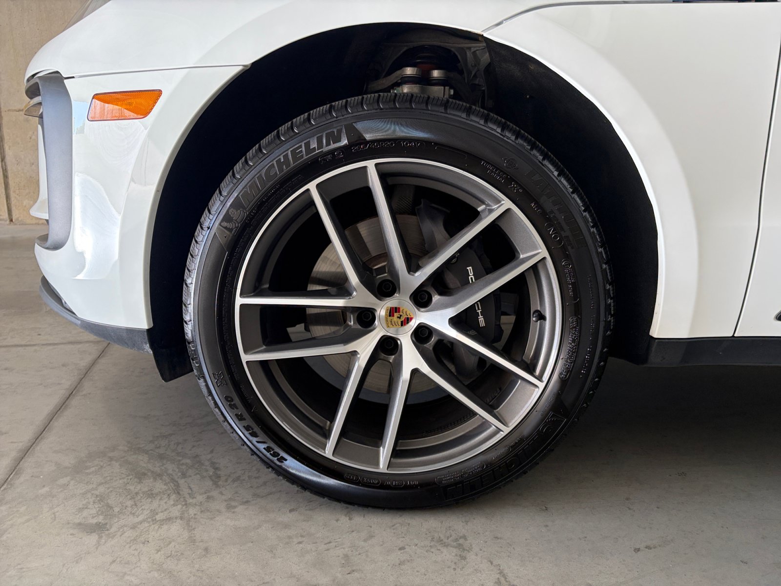 Certified 2026 Porsche Macan AWD/4WD image 18