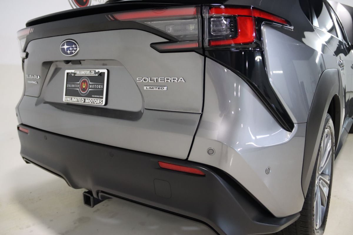 Used 2023 Subaru Solterra AWD image 10
