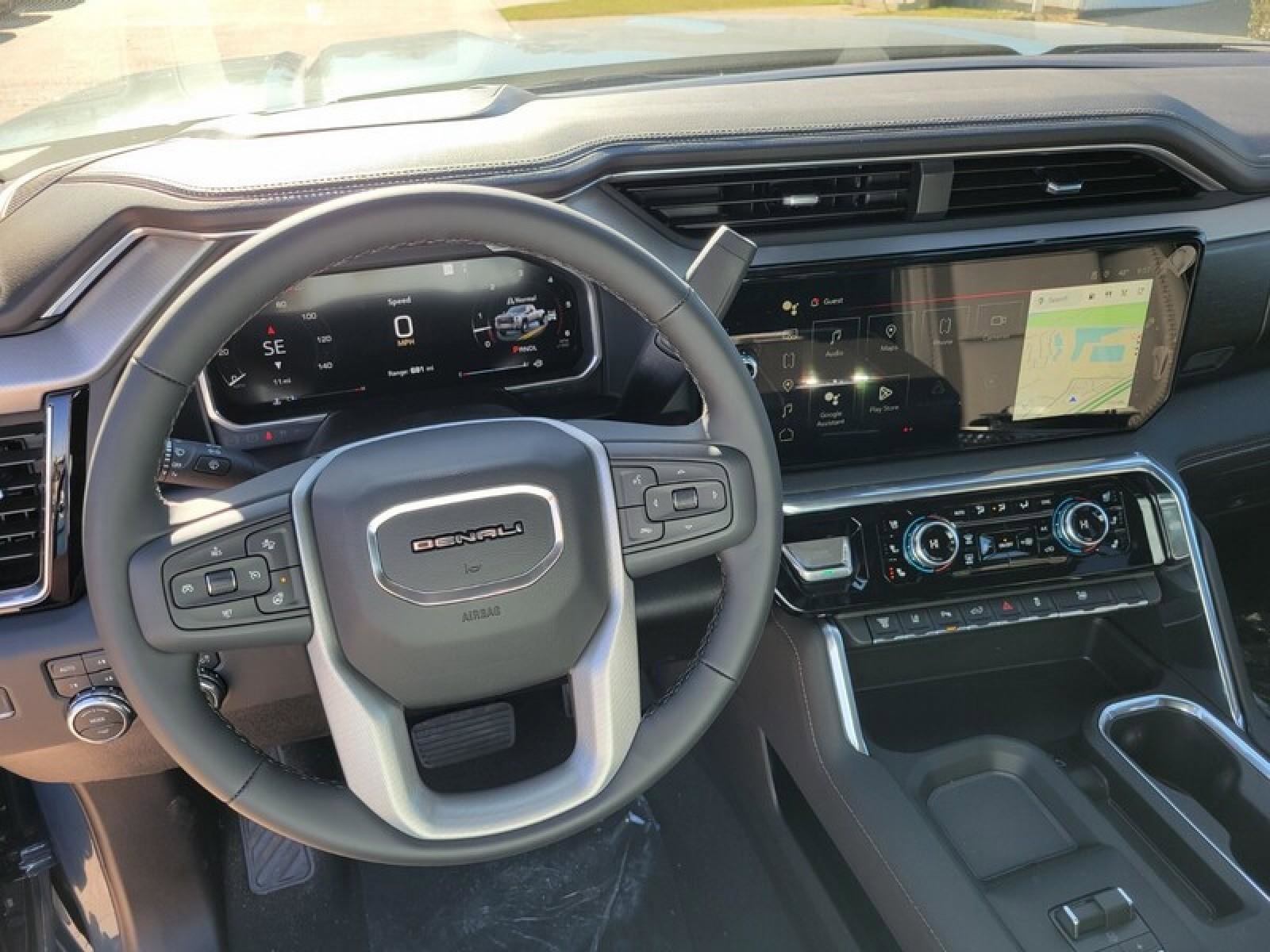 New 2026 GMC Sierra 3500 Denali w/ Denali Reserve Package image 15