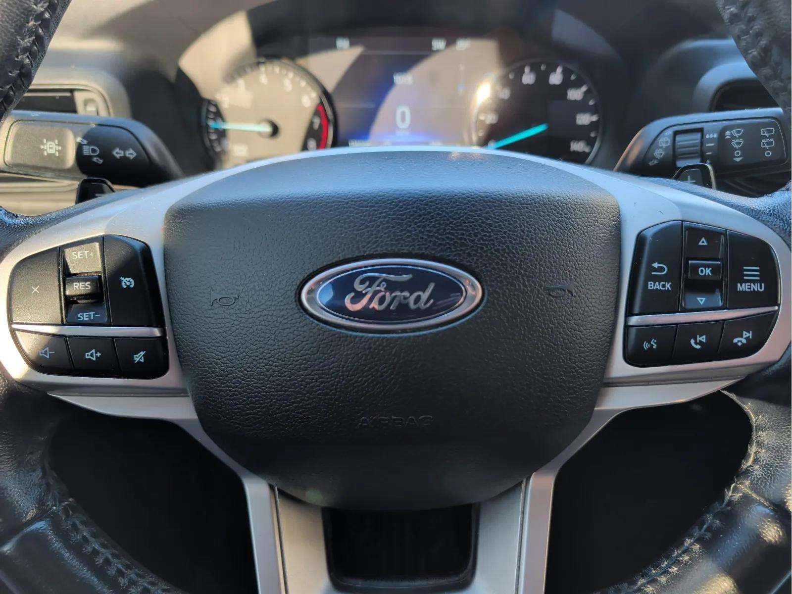 Used 2020 Ford Explorer XLT w/ Comfort Package image 8