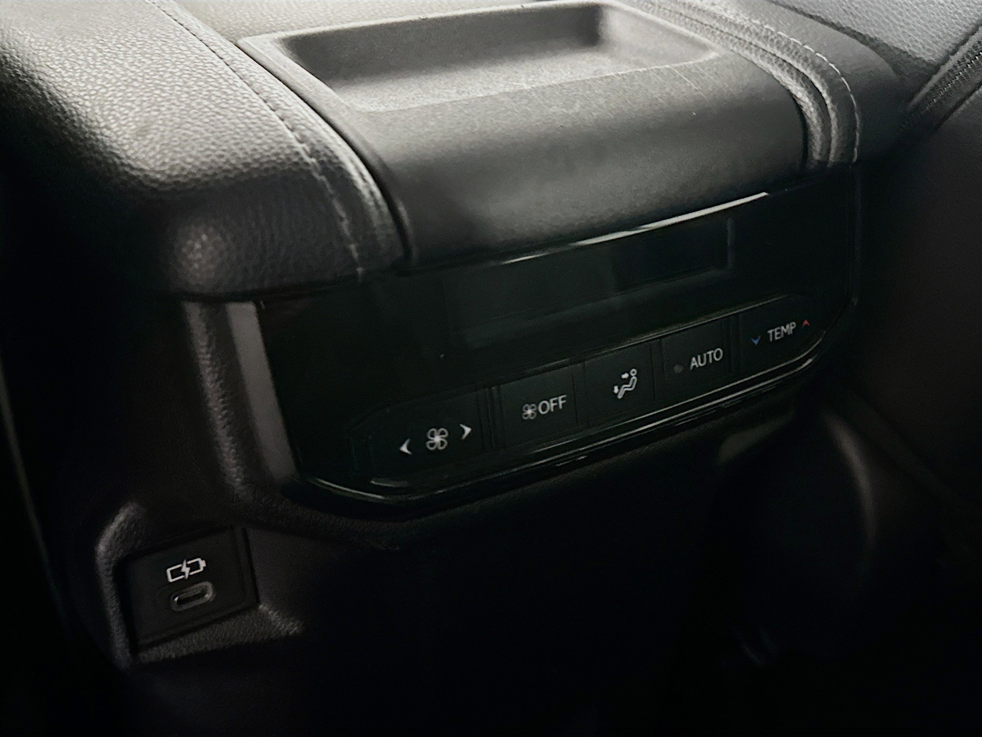 Used 2025 Toyota Grand Highlander FWD image 28