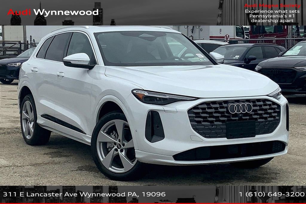 New 2025 Audi Q5 Premium Plus