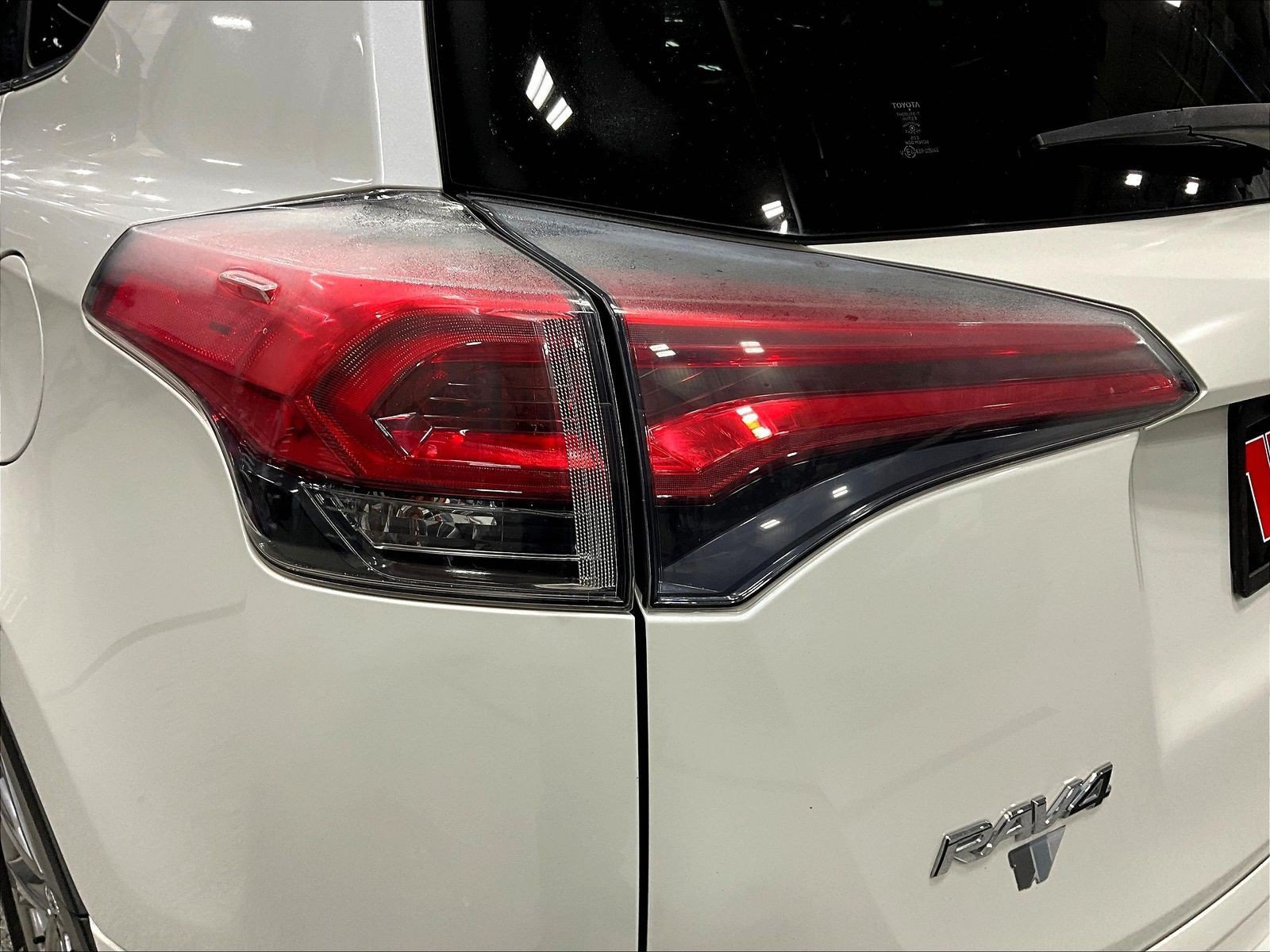 Used 2017 Toyota RAV4 Limited w/ Advanced Technology Package AWD/4WD image 23