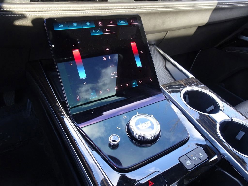 Used 2025 Cadillac Escalade Premium Luxury w/ LPO, Floor Liner Package image 17