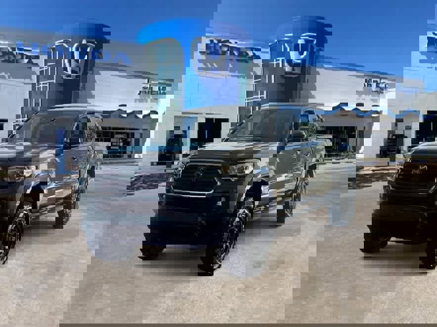 Used 2018 Toyota Tacoma SR5