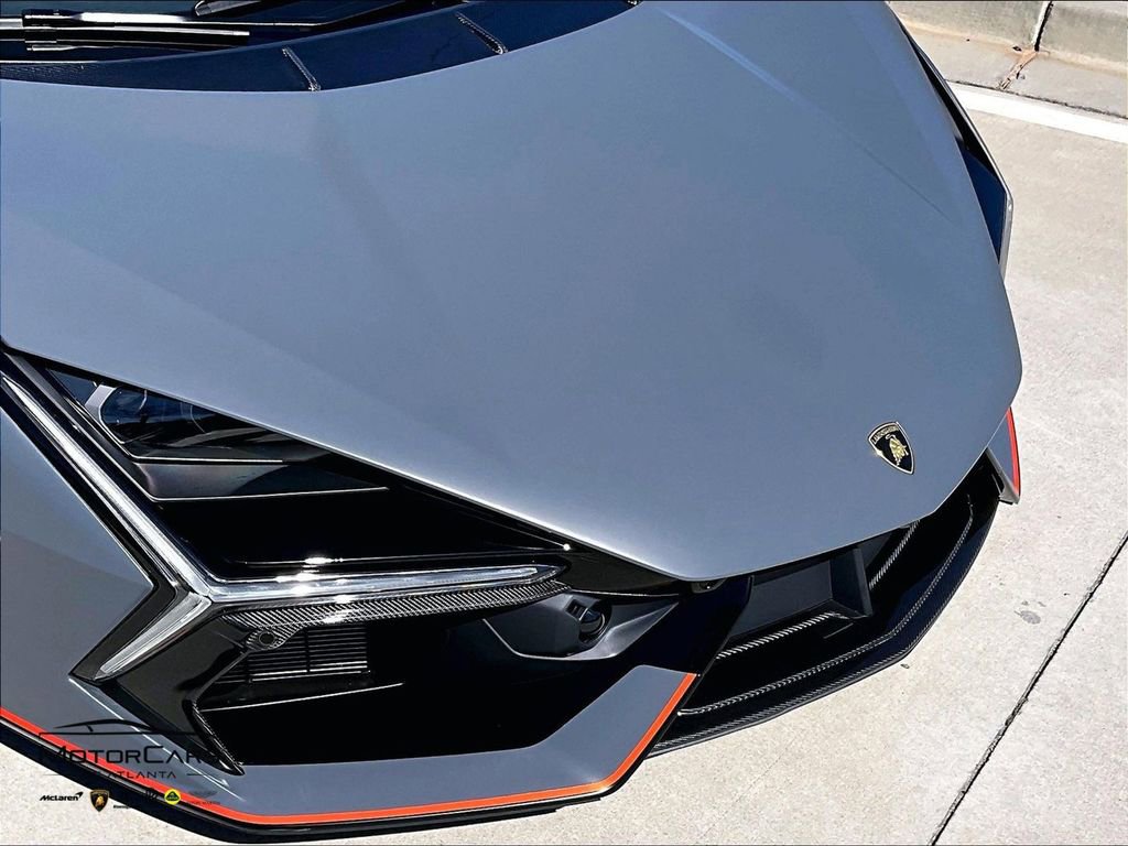 Used 2025 Lamborghini Revuelto image 21