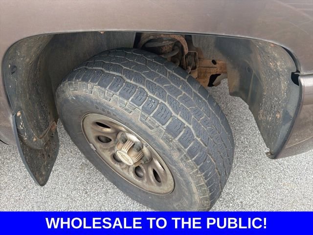 Used 2008 Chevrolet Silverado 1500 LT w/ EZ-Lift Tailgate Package image 4