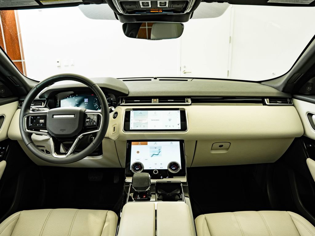Used 2023 Land Rover Range Rover Velar S AWD/4WD image 4