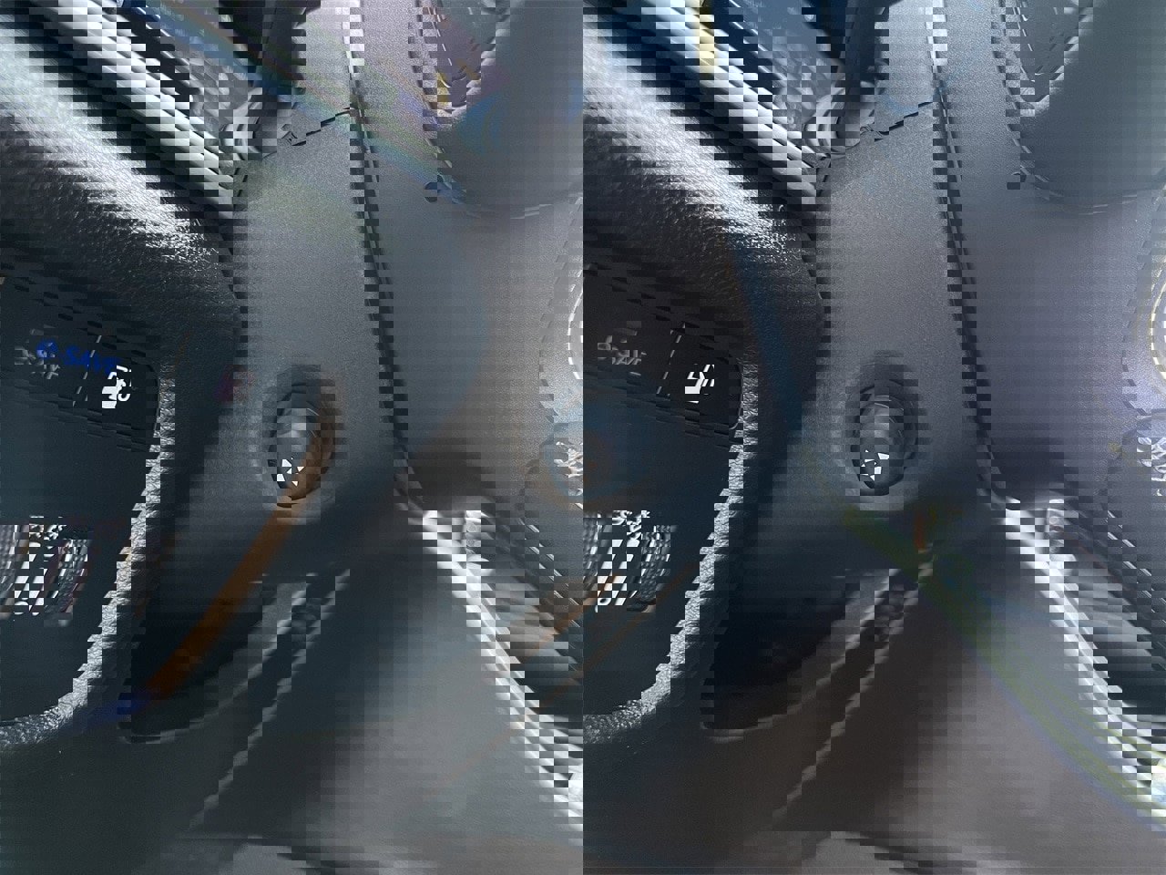 Used 2023 Jeep Grand Cherokee Overland w/ Luxury Tech Group IV image 16