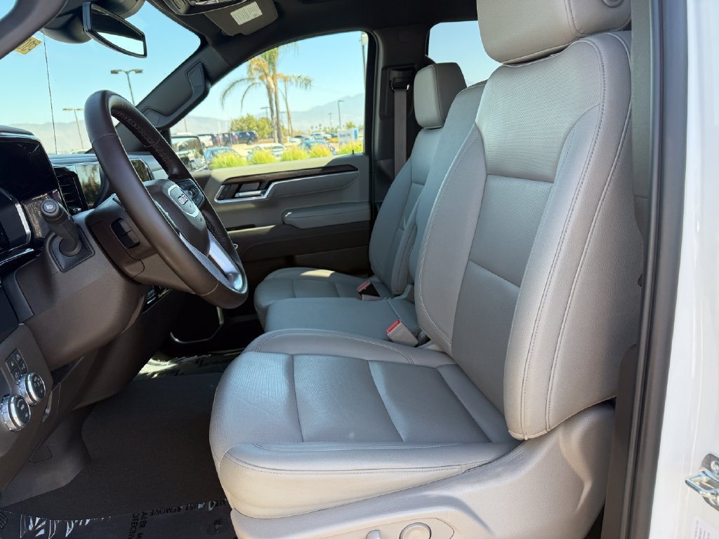Used 2026 GMC Sierra 1500 SLT RWD image 14