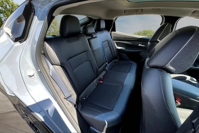 New 2026 Nissan Leaf Platinum+ w/ Floor Mat Package (Platinum+) FWD image 9