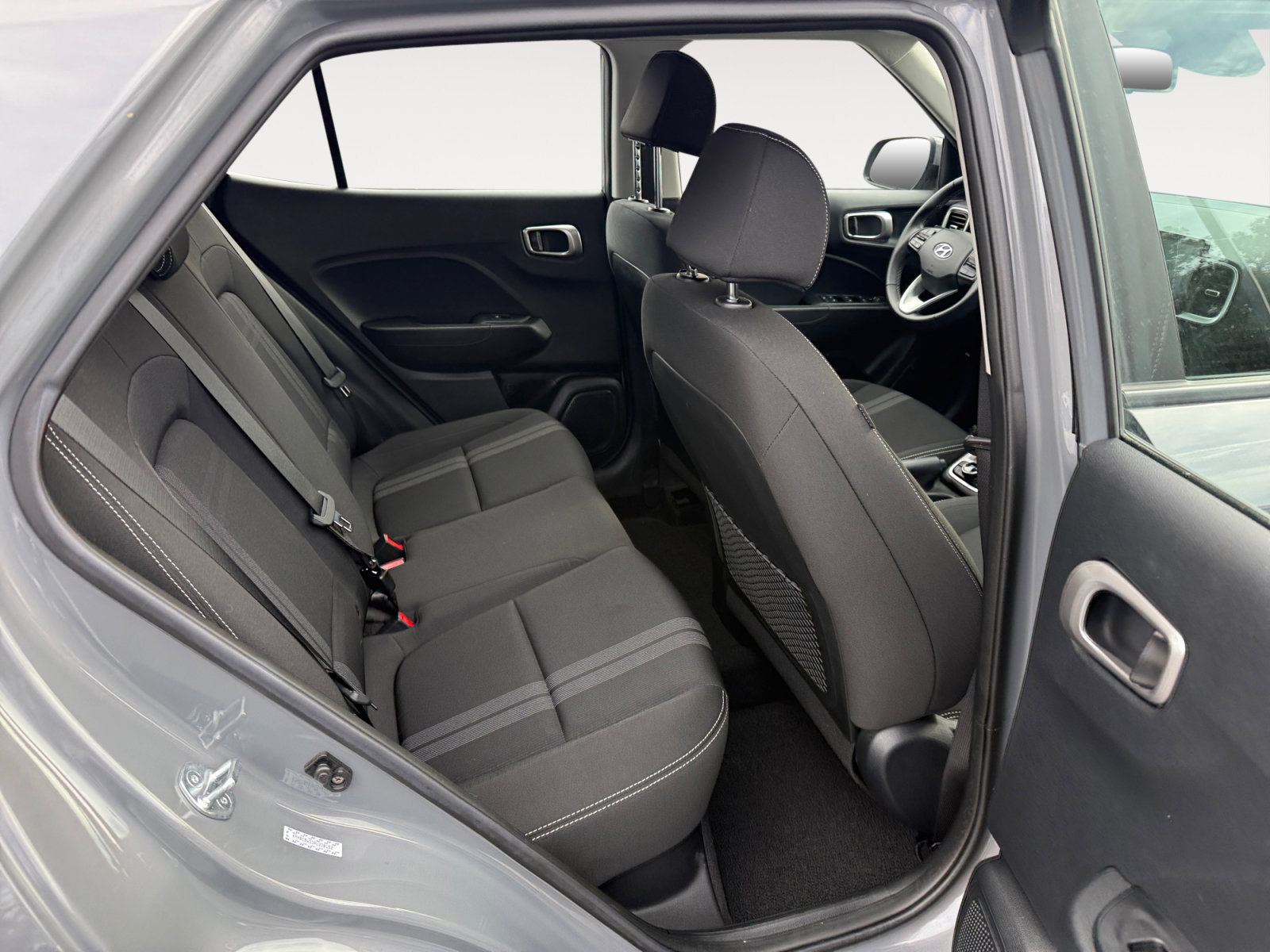 Certified 2023 Hyundai Venue SEL image 18