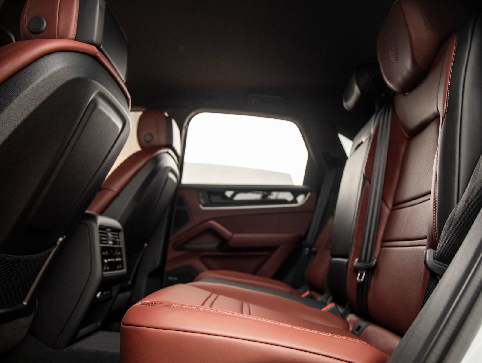 New 2026 Porsche Cayenne S AWD/4WD image 31