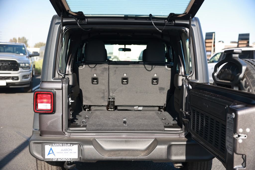 New 2026 Jeep Wrangler Unlimited Sport AWD/4WD image 33