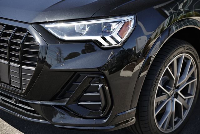 Certified 2025 Audi Q3 2.0T Premium Plus w/ Premium Plus Package image 12