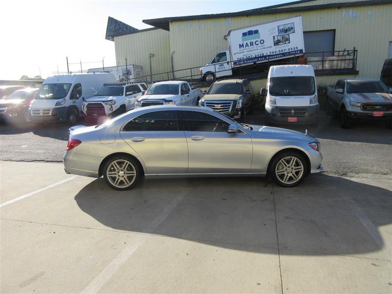 Used 2017 Mercedes-Benz E 300 4MATIC w/ Premium 3 Package image 9