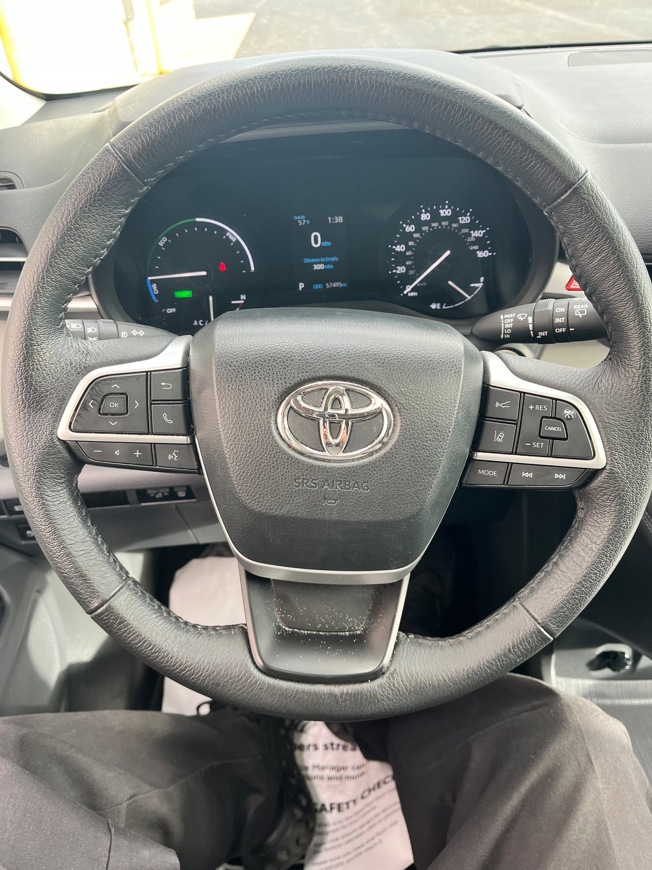 Certified 2023 Toyota Sienna XLE w/ XLE Plus Package AWD/4WD image 4