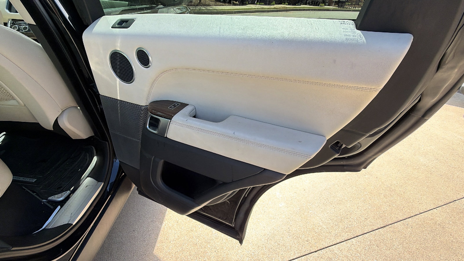 Used 2015 Land Rover Range Rover Sport HSE image 20