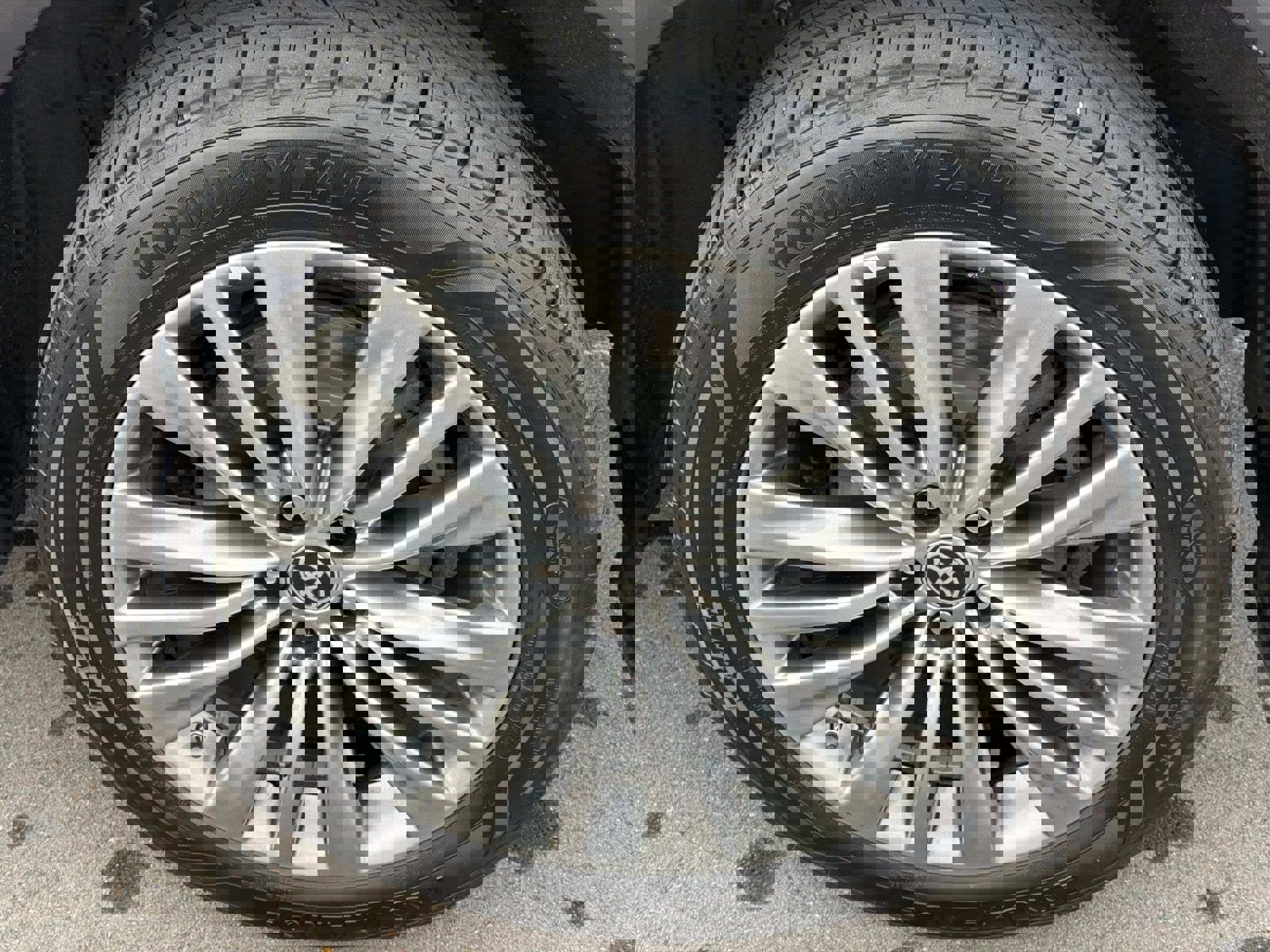 Used 2022 Toyota Highlander Platinum image 13