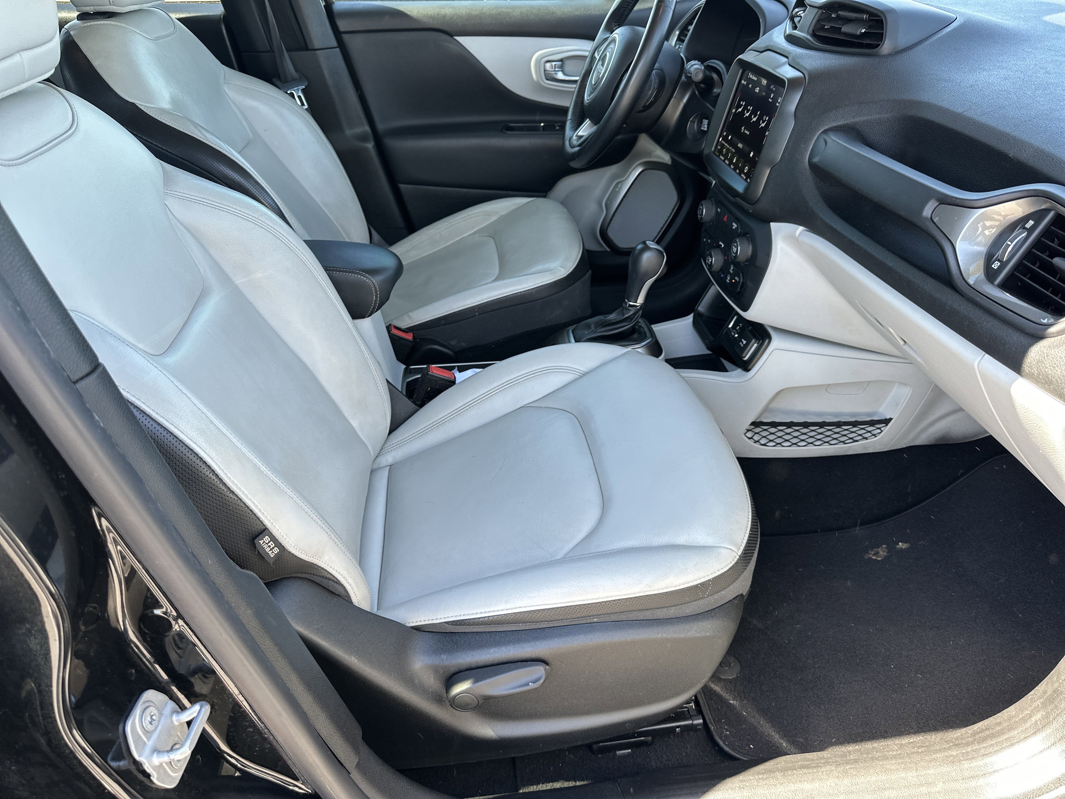 Used 2018 Jeep Renegade Limited w/ UConnect 8.4 Nav Group image 14