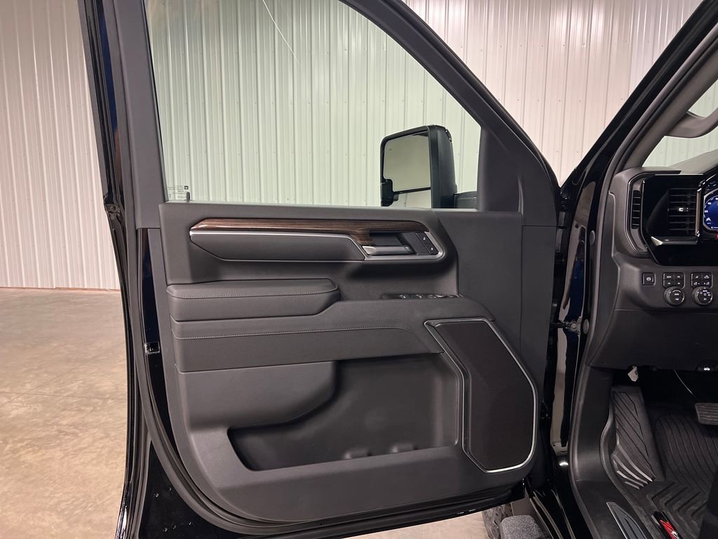 New 2026 Chevrolet Silverado 3500 LT w/ Trail Boss Package AWD/4WD image 14