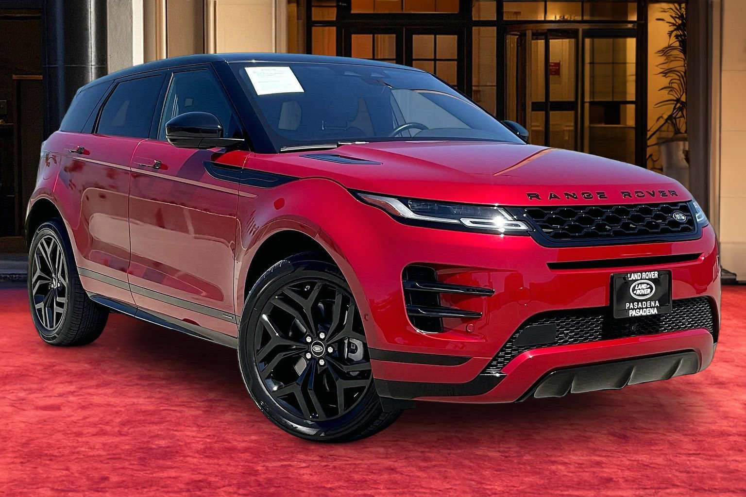 Used 2021 Land Rover Range Rover Evoque R-Dynamic SE AWD/4WD image 2