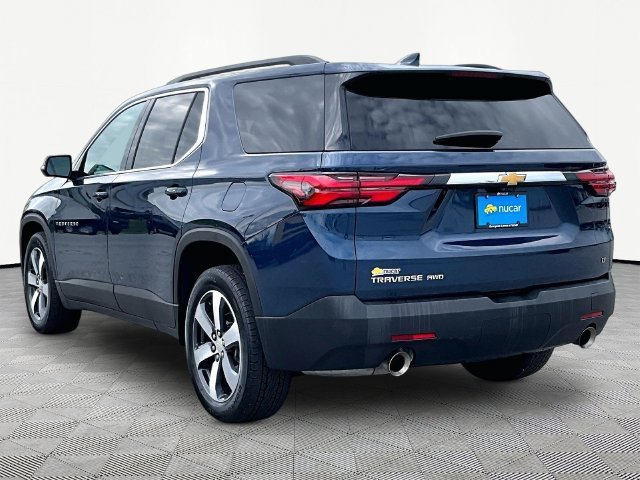 Used 2023 Chevrolet Traverse LT w/ LT Premium Package AWD/4WD image 4