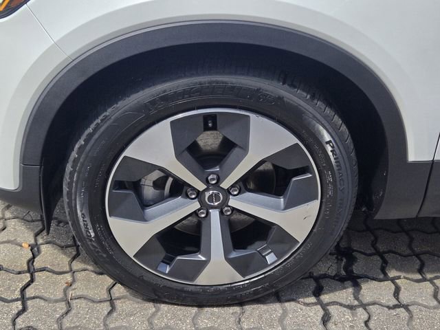 Used 2023 Volvo XC40 B4 Plus w/ Protection Package image 13