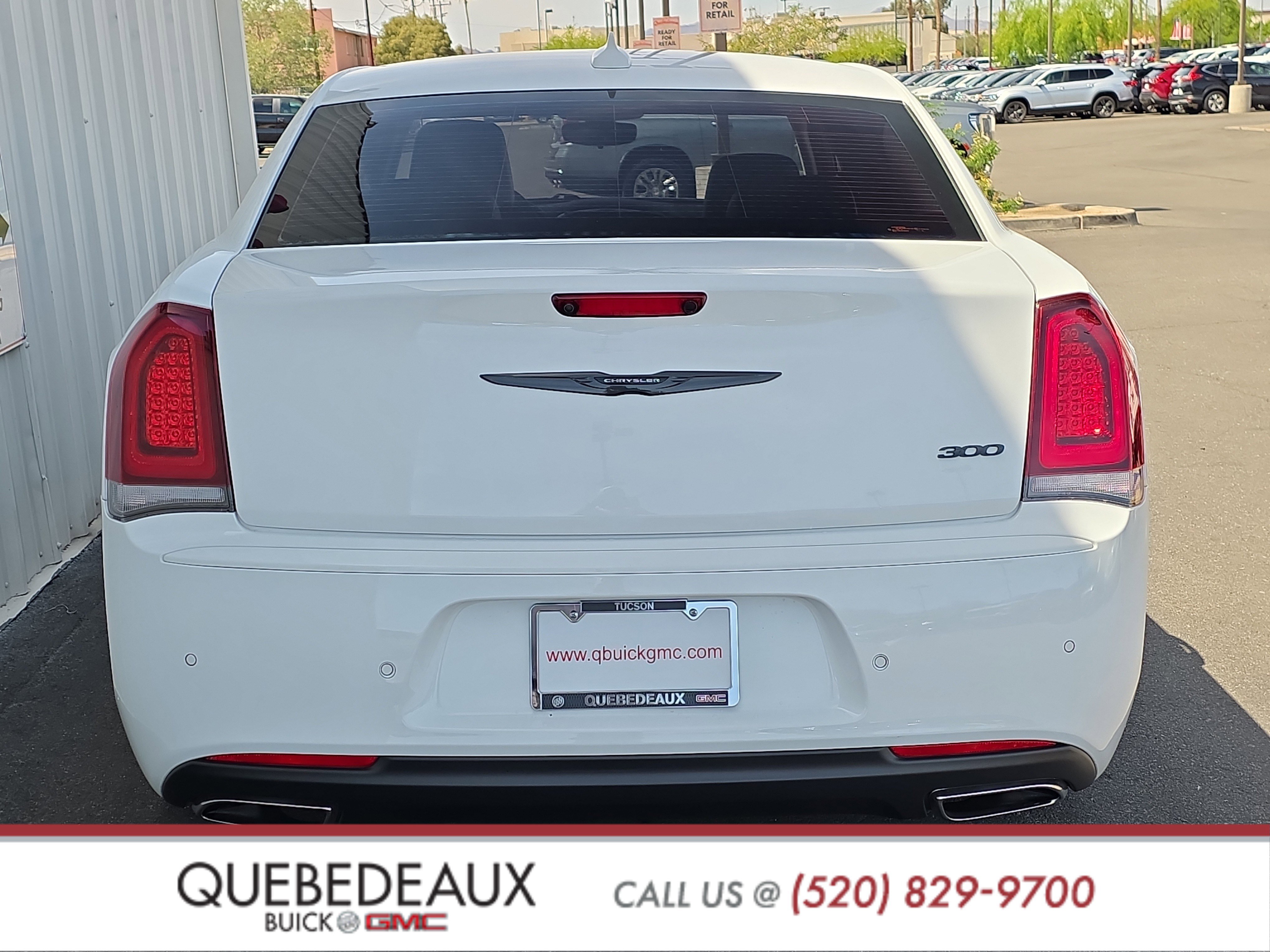 Used 2023 Chrysler 300 Touring L image 6
